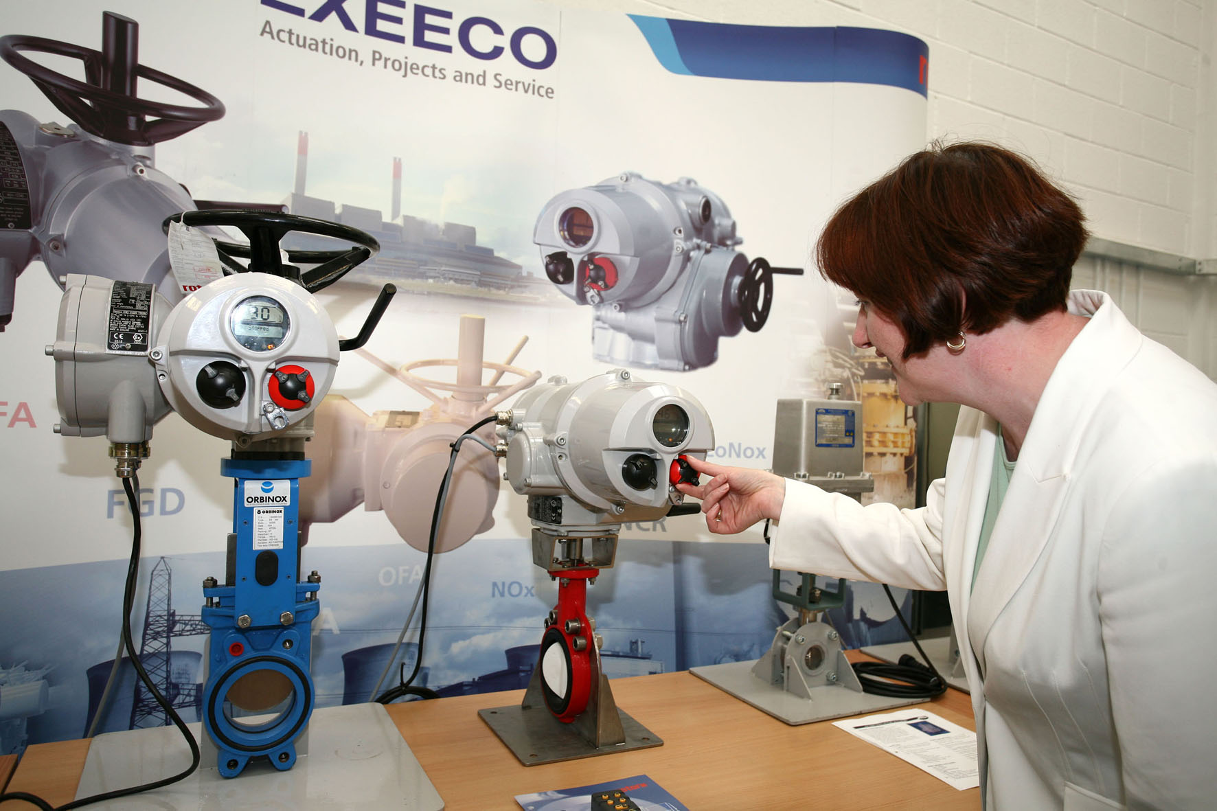Exeeco戴上一个在英国新能源培训中心